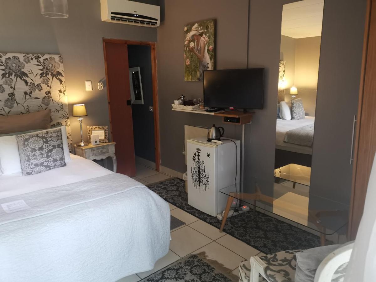 Adeo Bed and Breakfast Bloemfontein Buitenkant foto