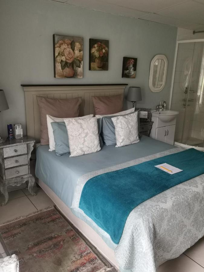 Adeo Bed and Breakfast Bloemfontein Buitenkant foto