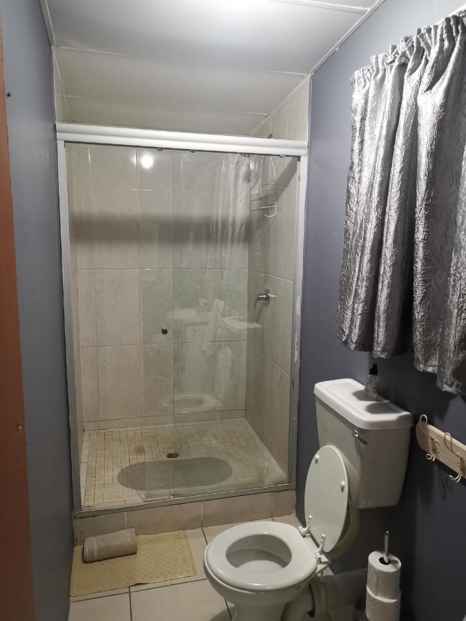 Adeo Bed and Breakfast Bloemfontein Buitenkant foto
